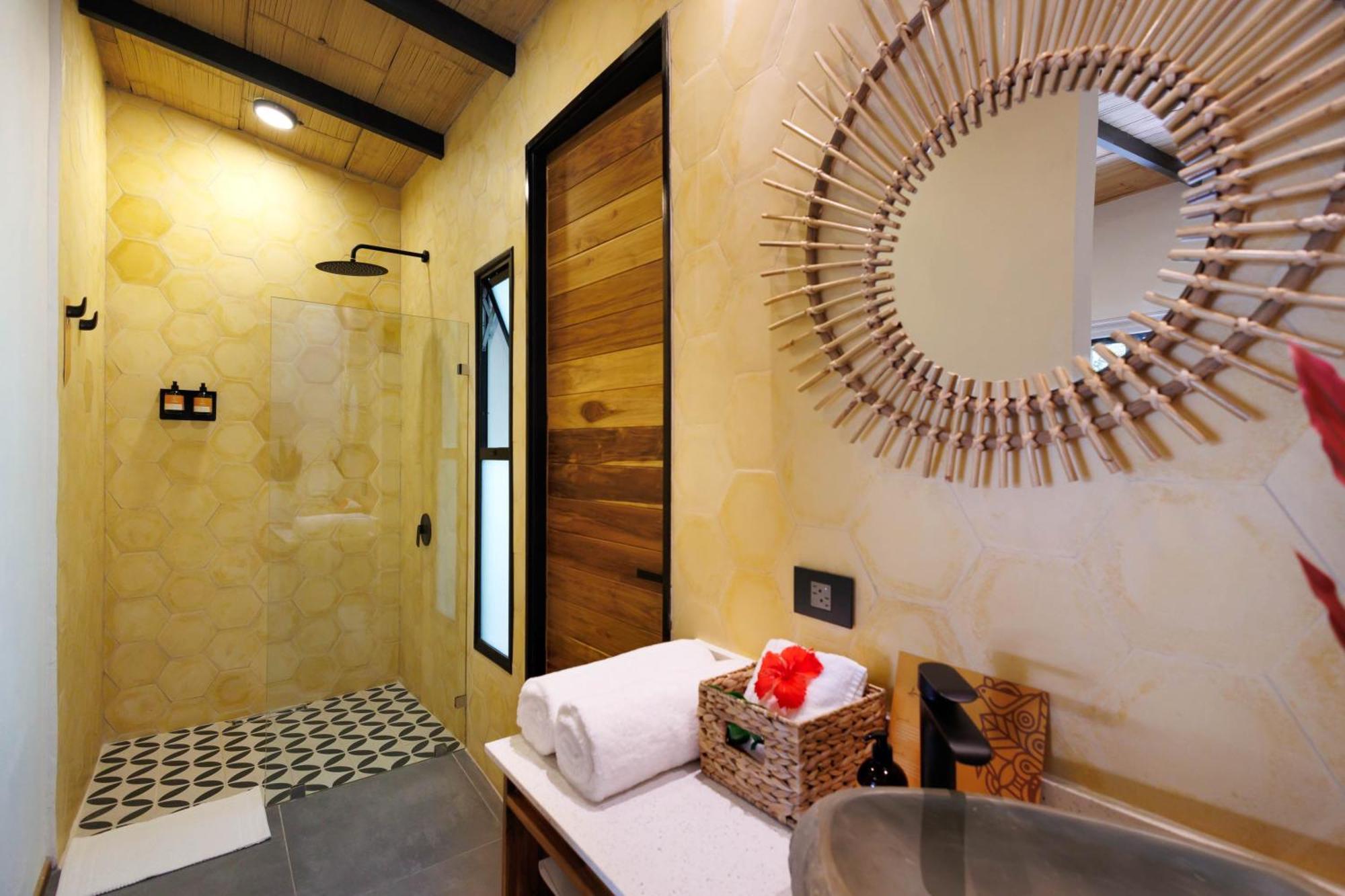 Exotico Beach Hotel Puerto Viejo de Talamanca Dış mekan fotoğraf